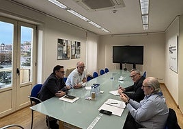 Reunión del presidente de FAE con el presidente de la Federación de Empresarios de Hostelería.