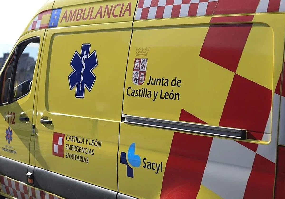 Imagen de archivo de una ambulancia de Sacyl.