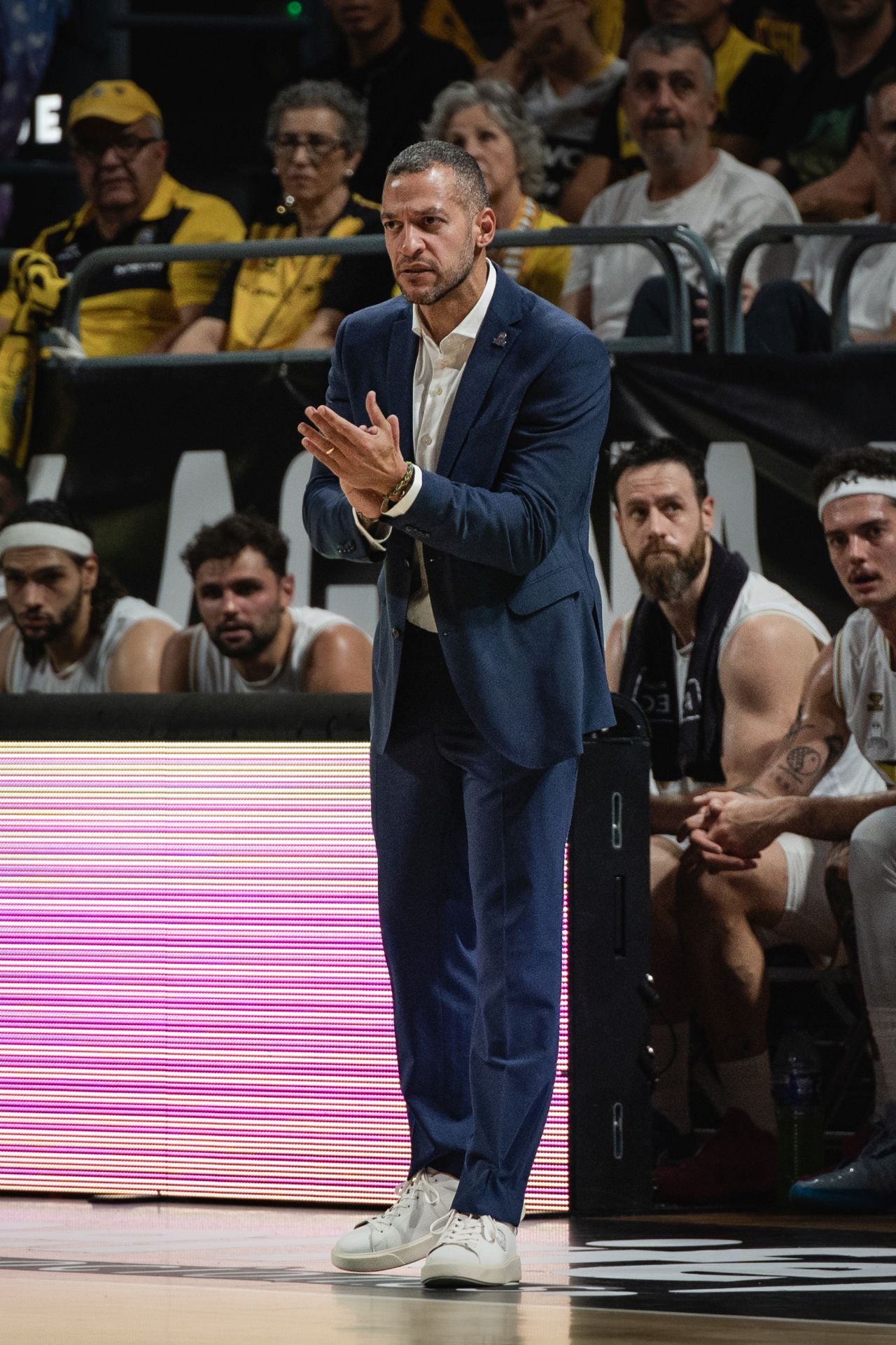 El partido entre La Laguna Tenerife y el San Pablo Burgos, en imágenes