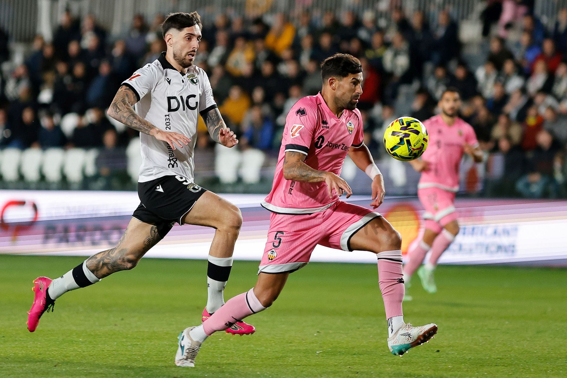 El partido entre el Burgos CF y el Castellón, en imágenes
