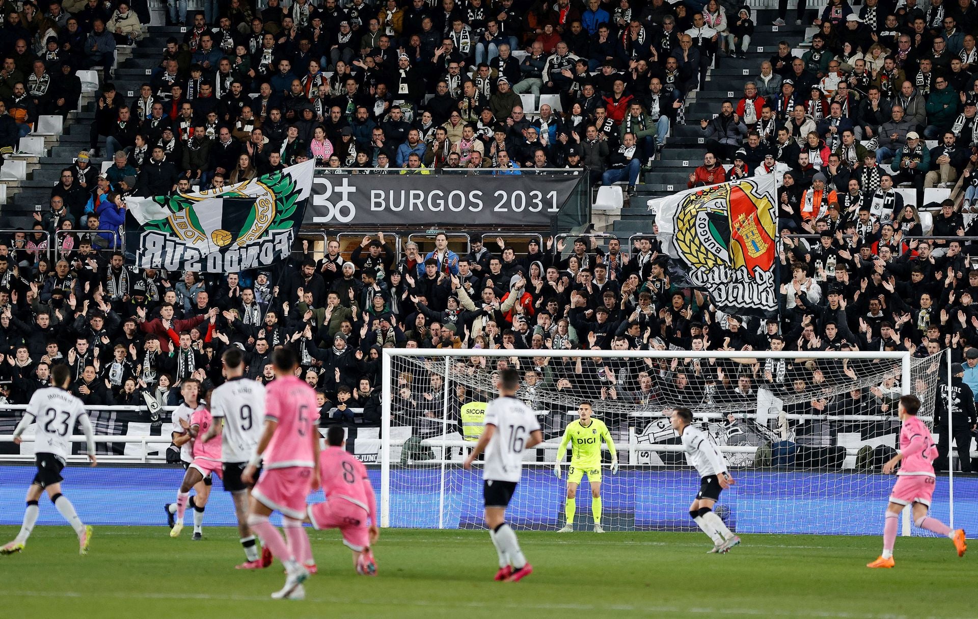 El partido entre el Burgos CF y el Castellón, en imágenes
