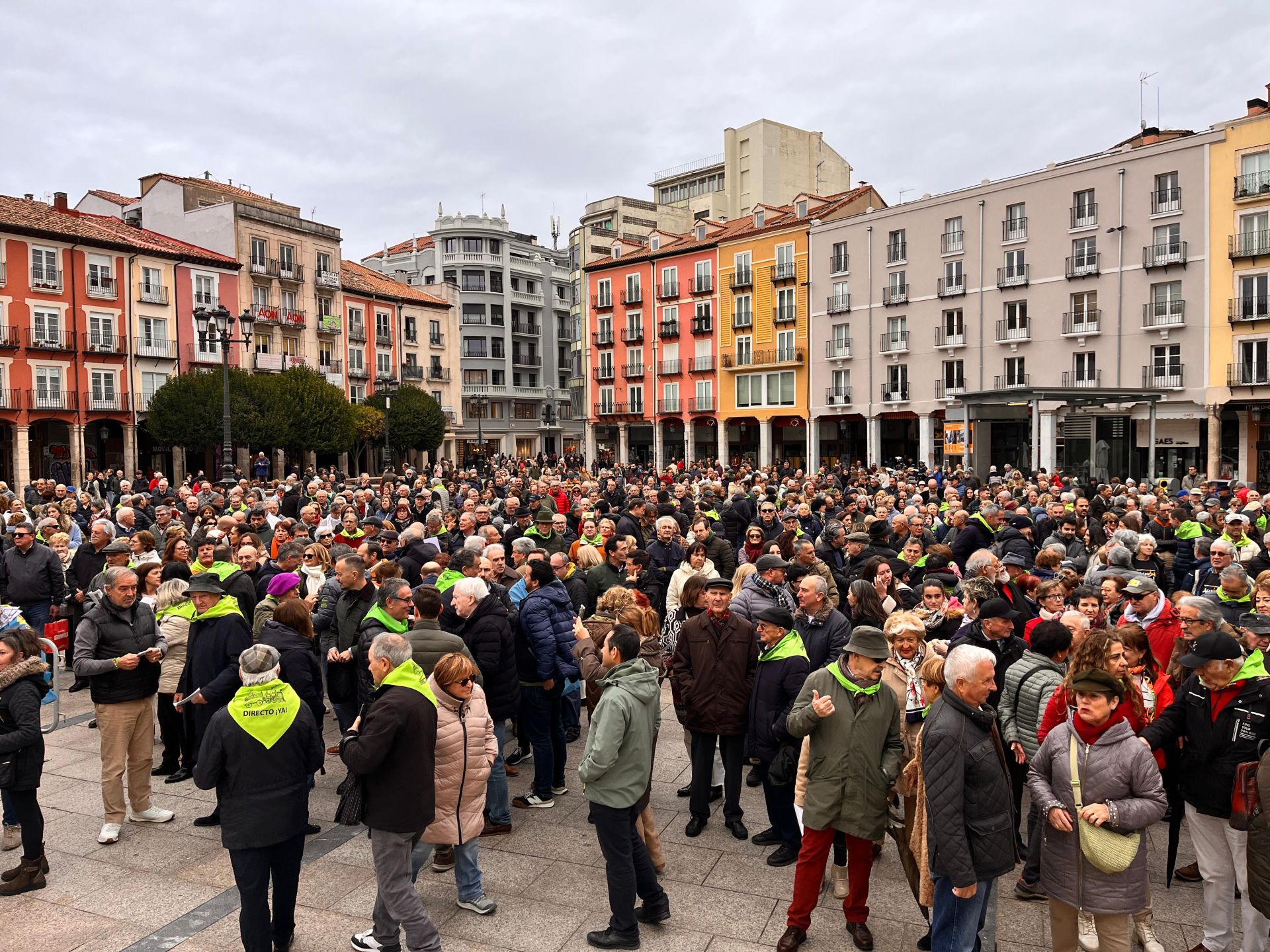 Así ha sido en imágenes la protesta por la reapertura del Tren Directo