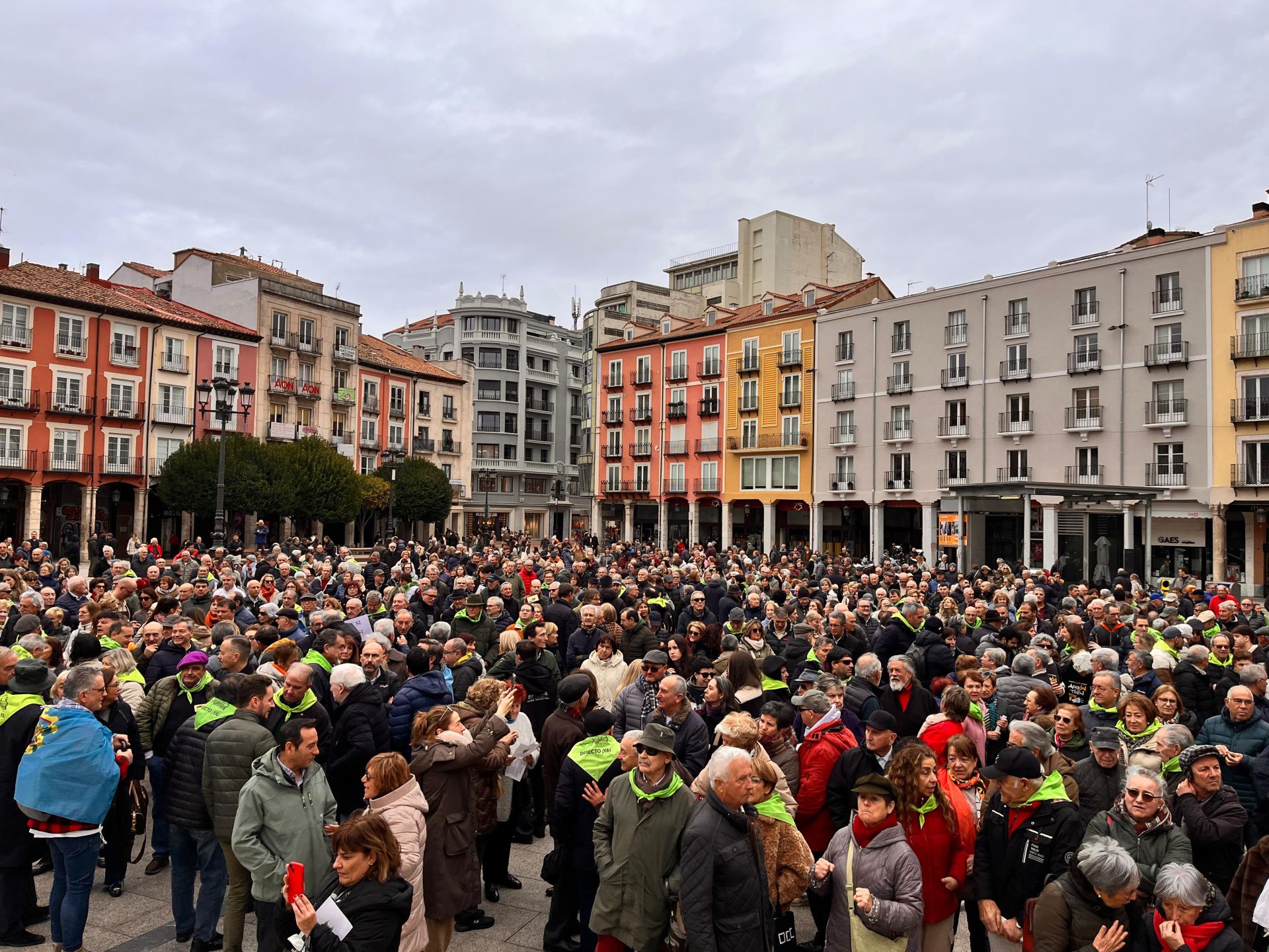 Así ha sido en imágenes la protesta por la reapertura del Tren Directo