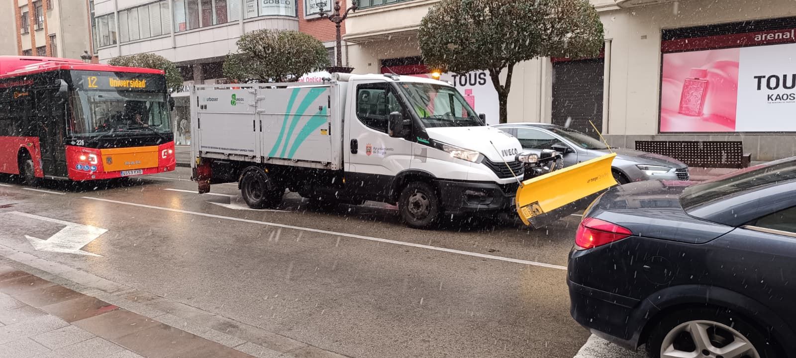 Las imágenes de la nieve que ha caído en Burgos