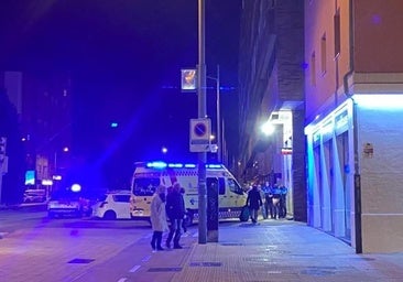 Auxilian a un hombre tras caer y quedar inconsciente en plena calle en Burgos