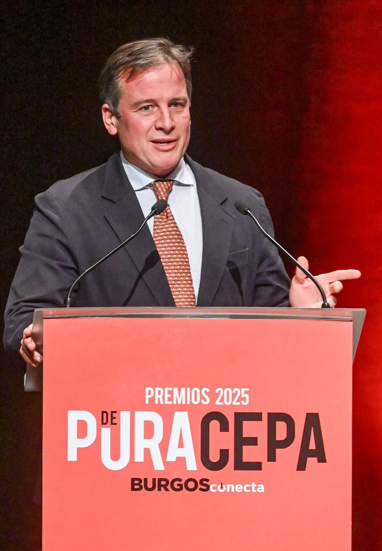 Borja Suárez, presidente de la Diputación de Burgos, aprovechó para hacer una defensa del potencial de la provincia. 