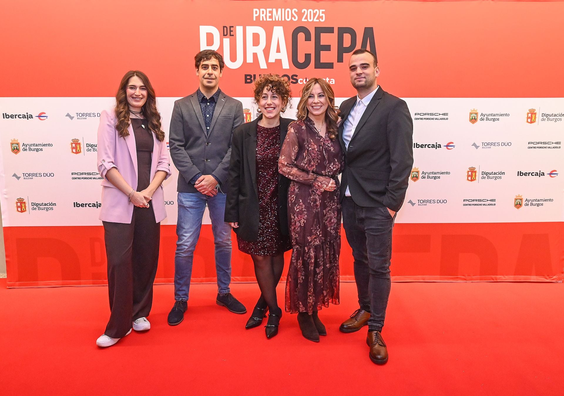 El equipo de Burgosconecta: Natalia Sáez, Gabriel de la Iglesia, Glora Díez, Carolina Gil y Adrián Miguel.