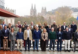Alcaldes, concejales y militantes populares en Burgos