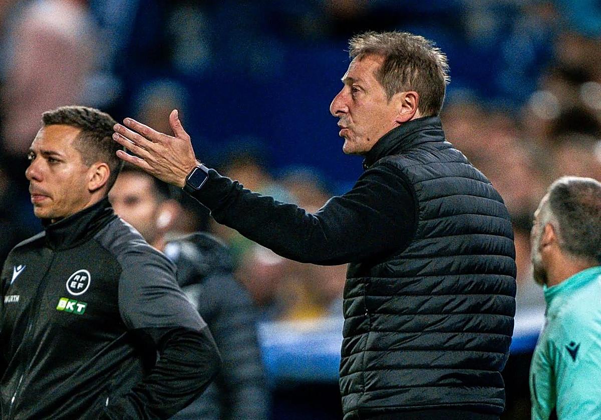 Luis Miguel Ramis no pudo sentarse en el banquillo del Alfonso Murube.