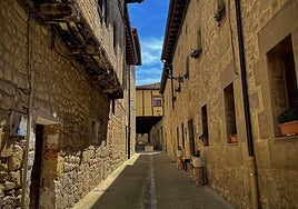 Una de las calles de Santa Gadea del Cid