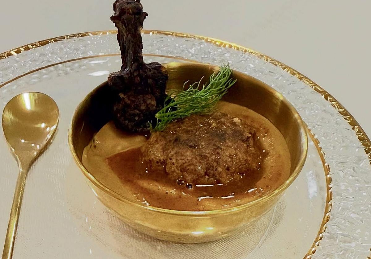 Tapa ganadora de la Ruta de la Morcilla de Burgos en la Ribera del Duero.