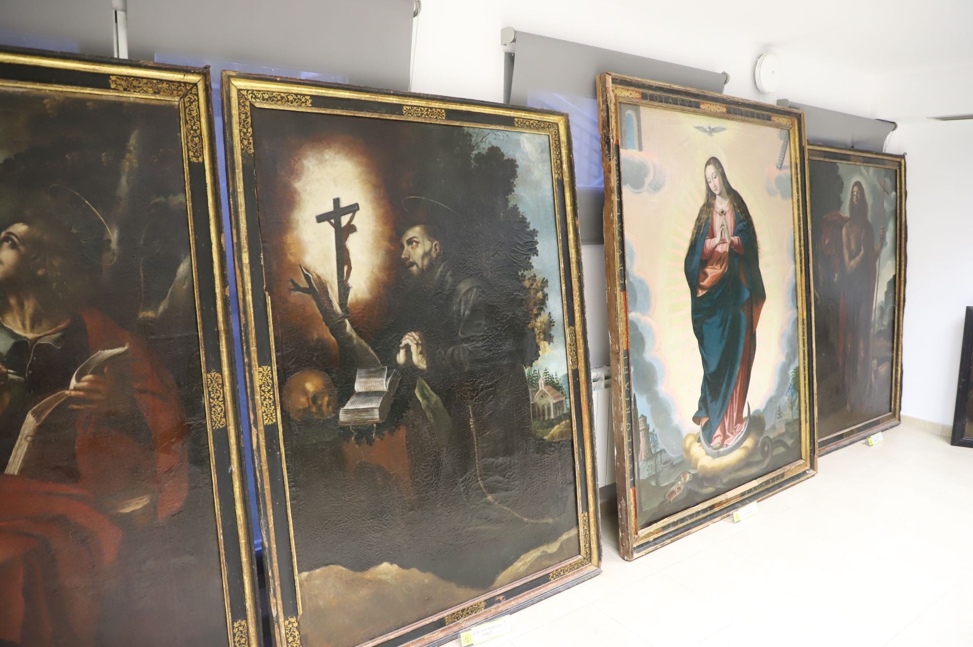 La Guardia Civil interviene más de 30 piezas de arte sacro trasladadas por las monjas cismáticas a Orduña