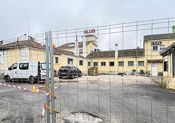 Club de Aranda en el que se construirá un nuevo supermercado.