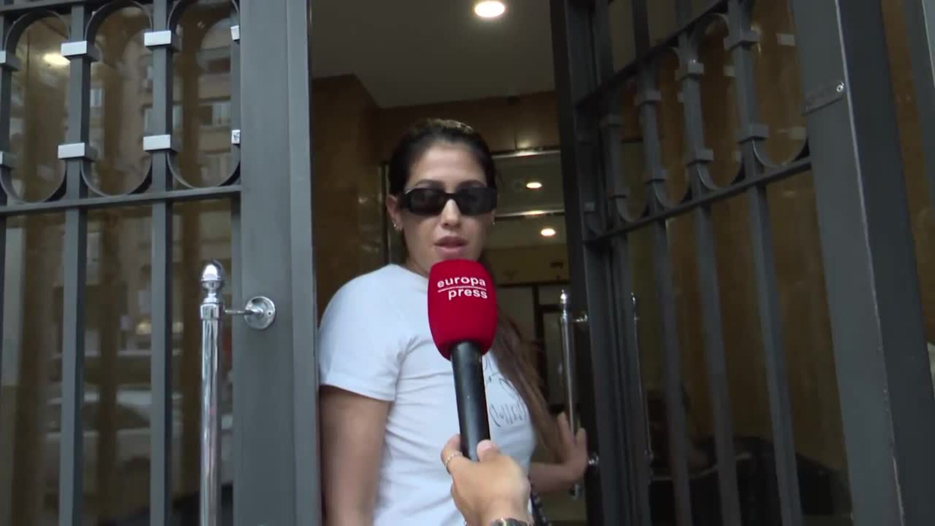 Gabriela Guillen no se sorprende ante la deuda pública de Bertín Osborne