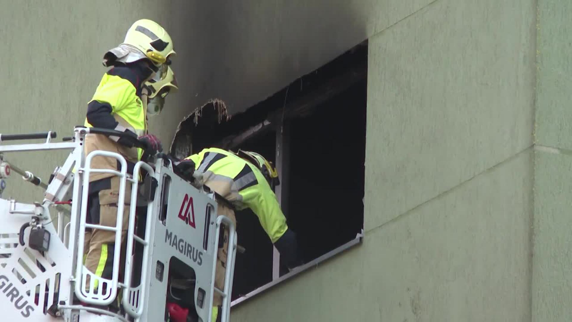 Cuatro heridos, uno de ellos grave, en un incendio en una vivienda en Barakaldo (Bizkaia)
