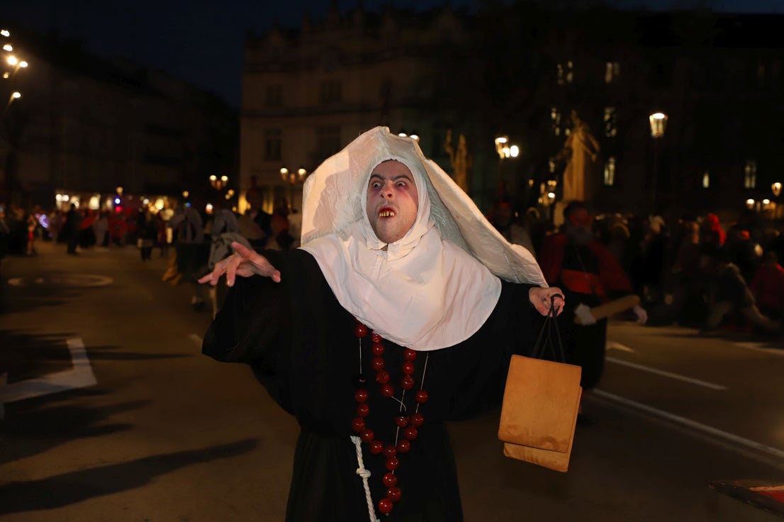 El desfile de Carnaval de Burgos, en imágenes