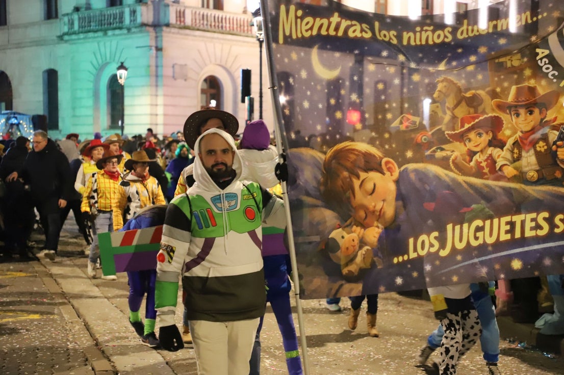 El desfile de Carnaval de Burgos, en imágenes