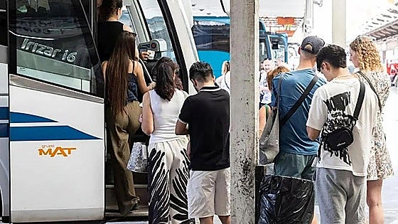 Vía Burgalesa, Sentir Aranda y Soria Ya exigen la mejora urgente del transporte público en la Ribera