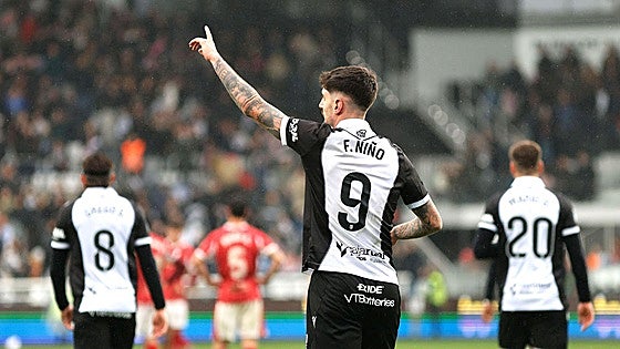 Fer Niño tumba al Sporting en el último suspiro y Burgos sueña