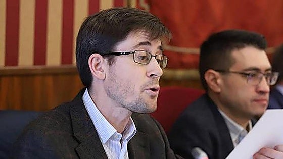 Absuelto el exconcejal Julio Rodríguez-Vigil de los delitos de prevaricación y denegación de auxilio