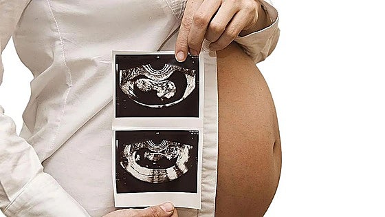 Burgos, una provincia de madres mayores: Hay más de 40 o más años que menores de 25