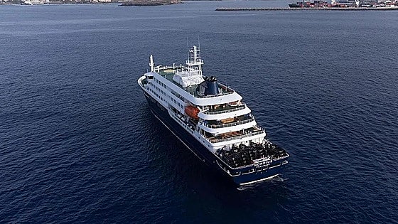 José Pedro, el vecino de la provincia de Burgos confinado en el crucero por hantavirus: «Está bien, no tiene ningún síntoma»