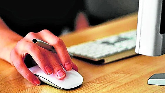 Solo el 8,9% de los mayores de 55 años emprende en Castilla y León, un punto menos que la media española