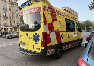 Una mujer herida tras colisionar dos coches en el casco urbano de Burgos