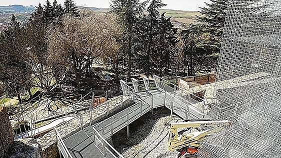 Las bicis eléctricas para subir al Castillo de Burgos, cada vez más cerca