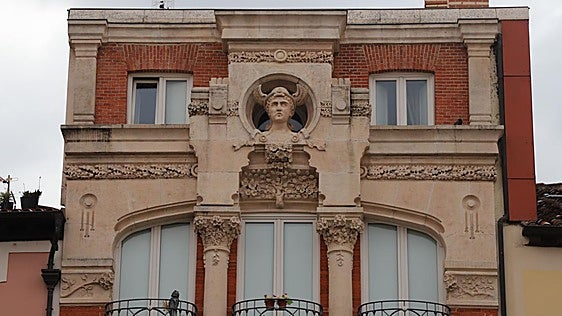 La mutación secreta de la Casa de Mercurio y el lenguaje oculto de Lampérez: símbolos escondidos en la ciudad de Burgos
