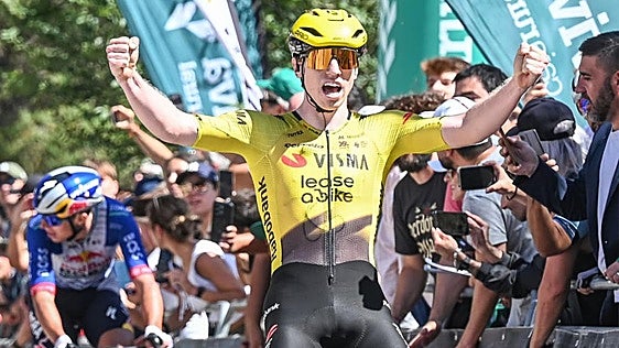 Matthew Brennan gana la subida al Castillo y se coloca como primer líder de la XLVIII Vuelta a Burgos