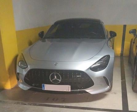 Imagen secundaria 1 - Desarticulada en Miranda una red criminal dedicada al blanqueo y venta fraudulenta de coches de alta gama