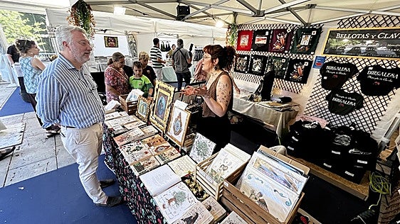 Burgos completa sus actividades para el eclipse con un mercado artesanal