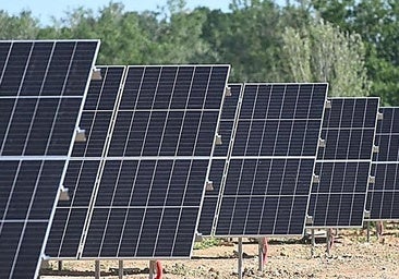 Burgos suma 508 instalaciones fotovoltaicas con la mitad de los paneles solares de la provincia concentrados en un solo pueblo