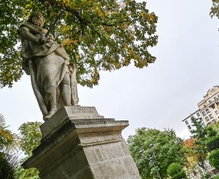 Imagen secundaria 1 - El sueño que llevó hasta Burgos las esculturas del Palacio Real