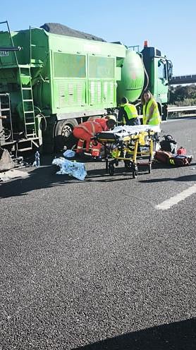 Imagen secundaria 2 - Imágenes del lugar del accidente en Salamanca.
