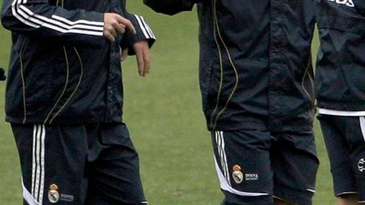 La plantilla exige a Calderón que se calle o hable a la cara