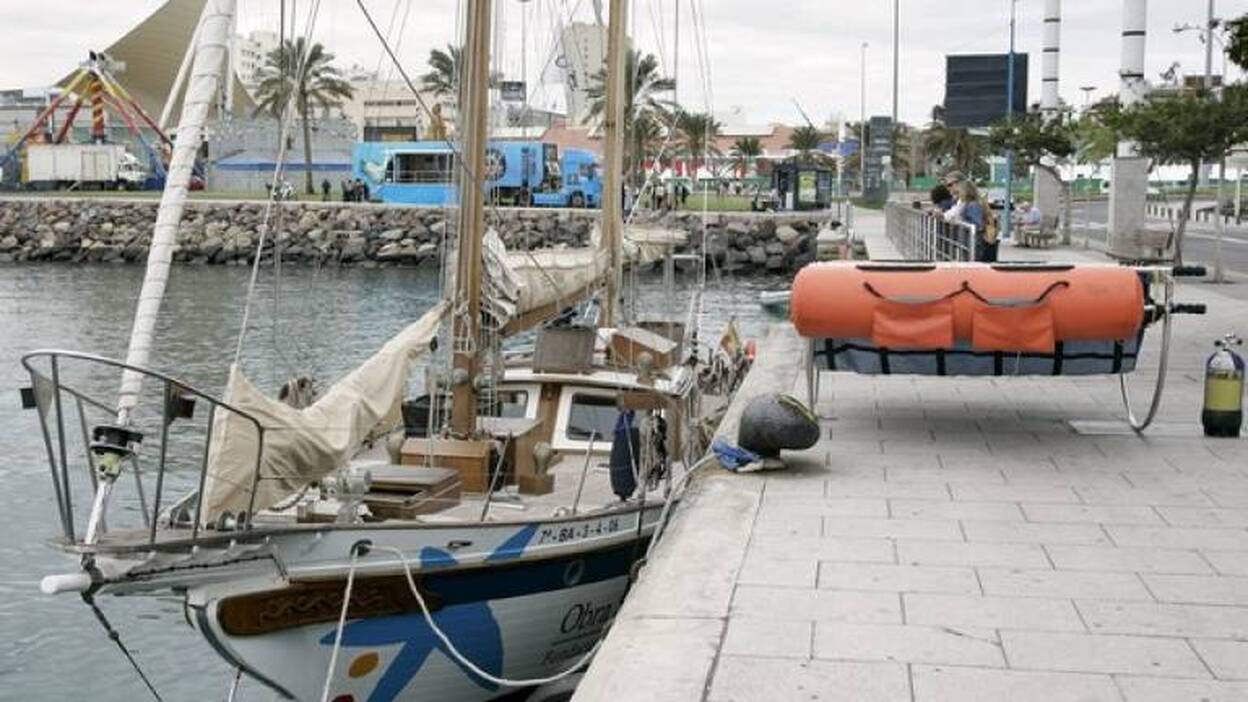 Un velero científico estudiará el "desconocido mundo del sonido submarino" en Canarias