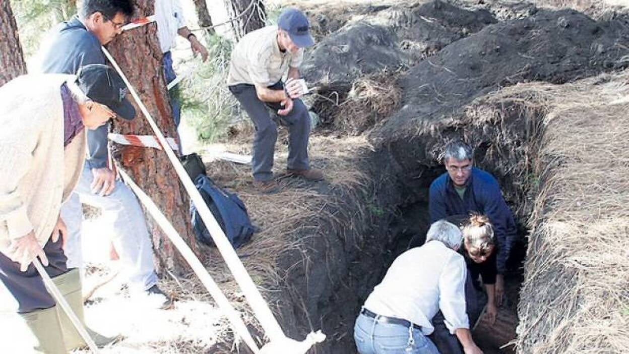 La nueva fosa común tendrá que excavarse en sólo 10 días