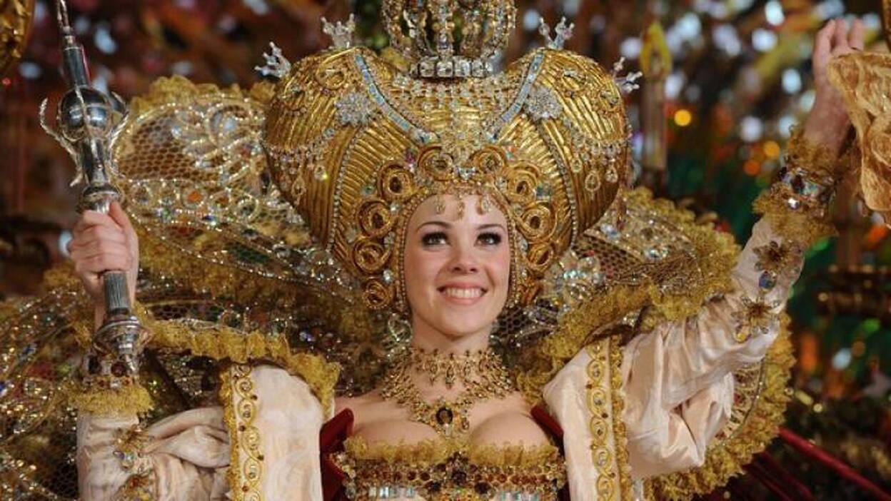 Nauzet Celeste Cruz, nueva Reina del Carnaval de Santa Cruz de Tenerife
