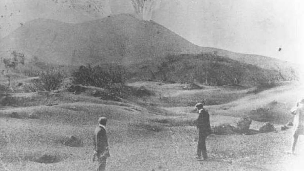 Conmemoran cien años de volcán Chinyero, la última erupción en Tenerife