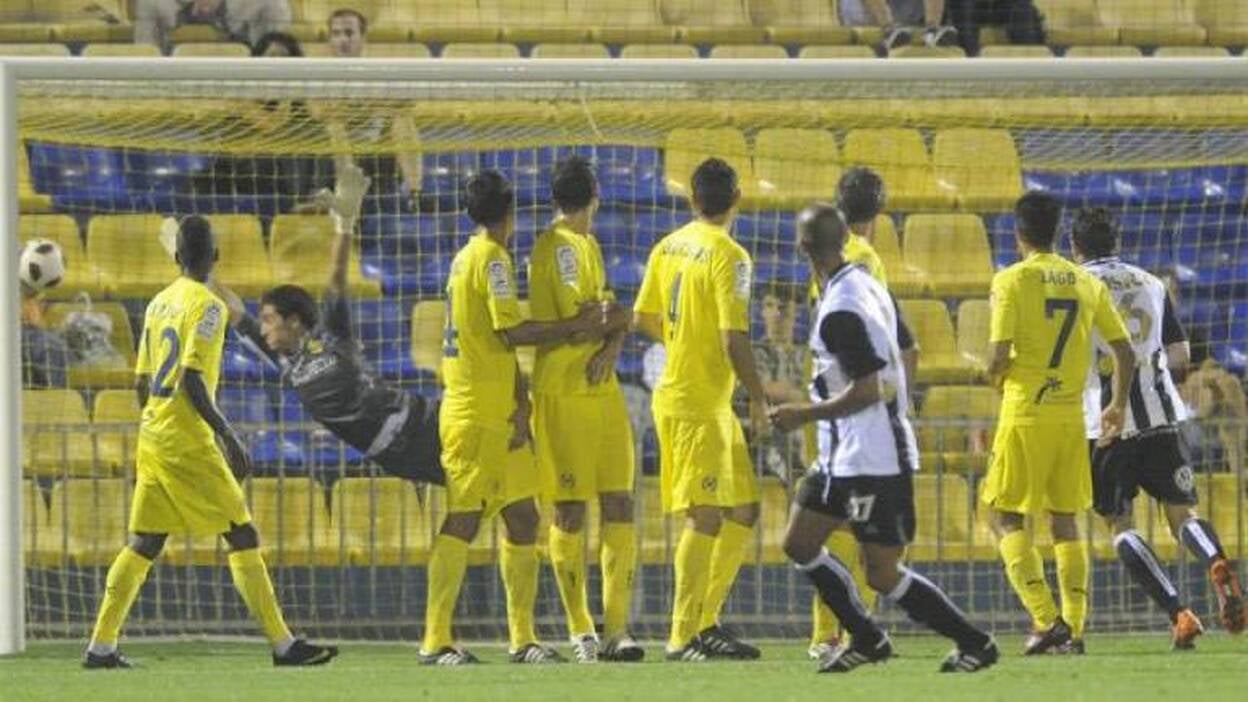 Partido de fútbol entre el Villarreal B - UD Las Palmas