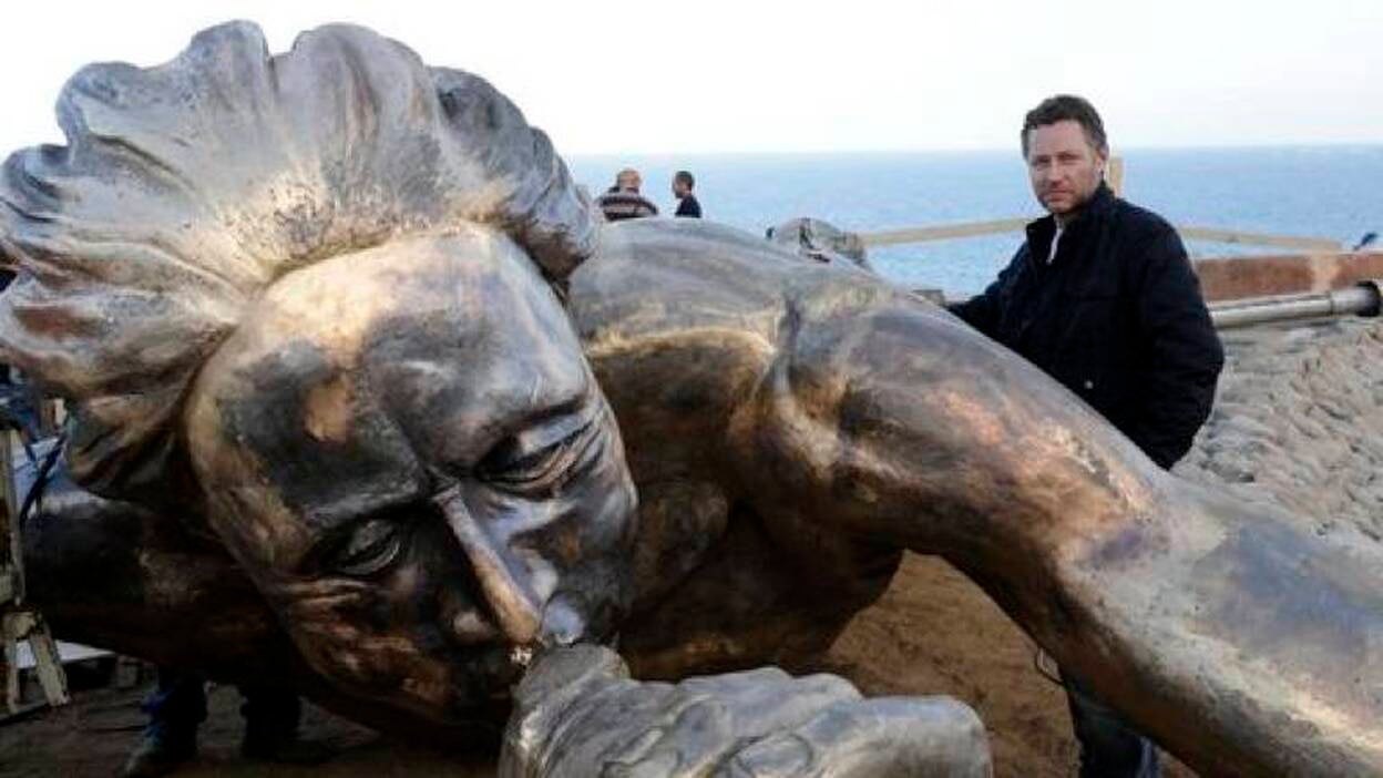 El tritón de La Laja, crónica del traslado