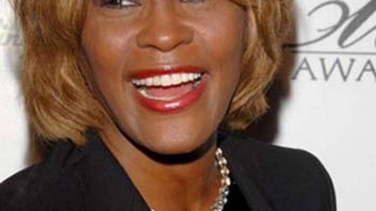 Whitney Houston ingresa en una clínica de rehabilitación