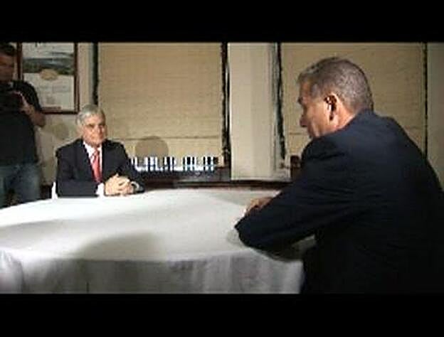 Paulino Rivero y José Miguel Pérez negocian