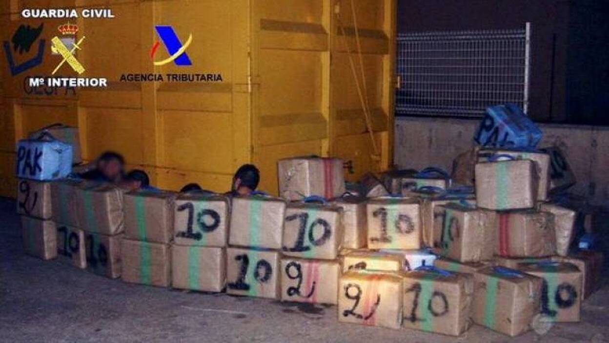 Aprehendidas 3 toneladas de hachís y detenidas 13 personas en Almería