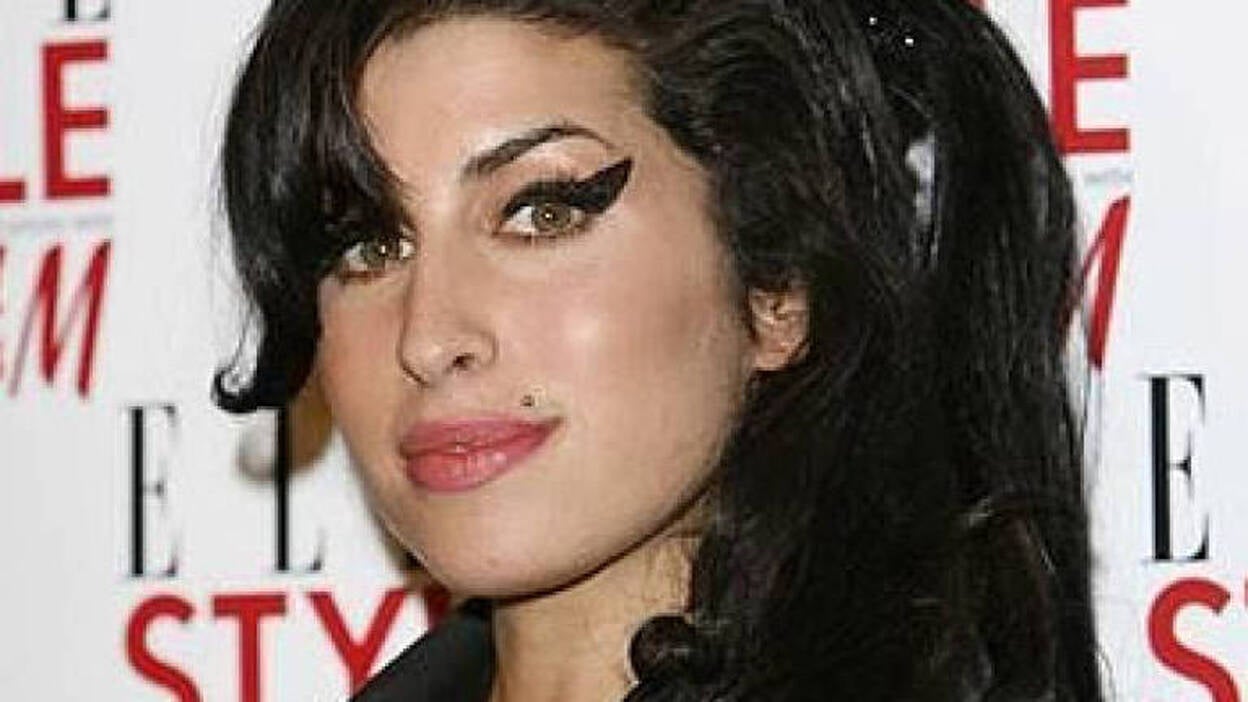 Aparece muerta en su piso la cantante Amy Winehouse