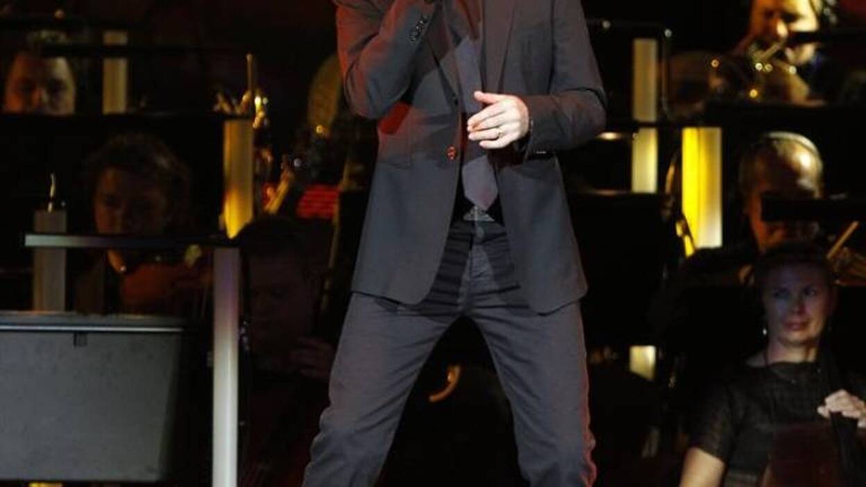 Un emotivo George Michael seduce al público madrileño