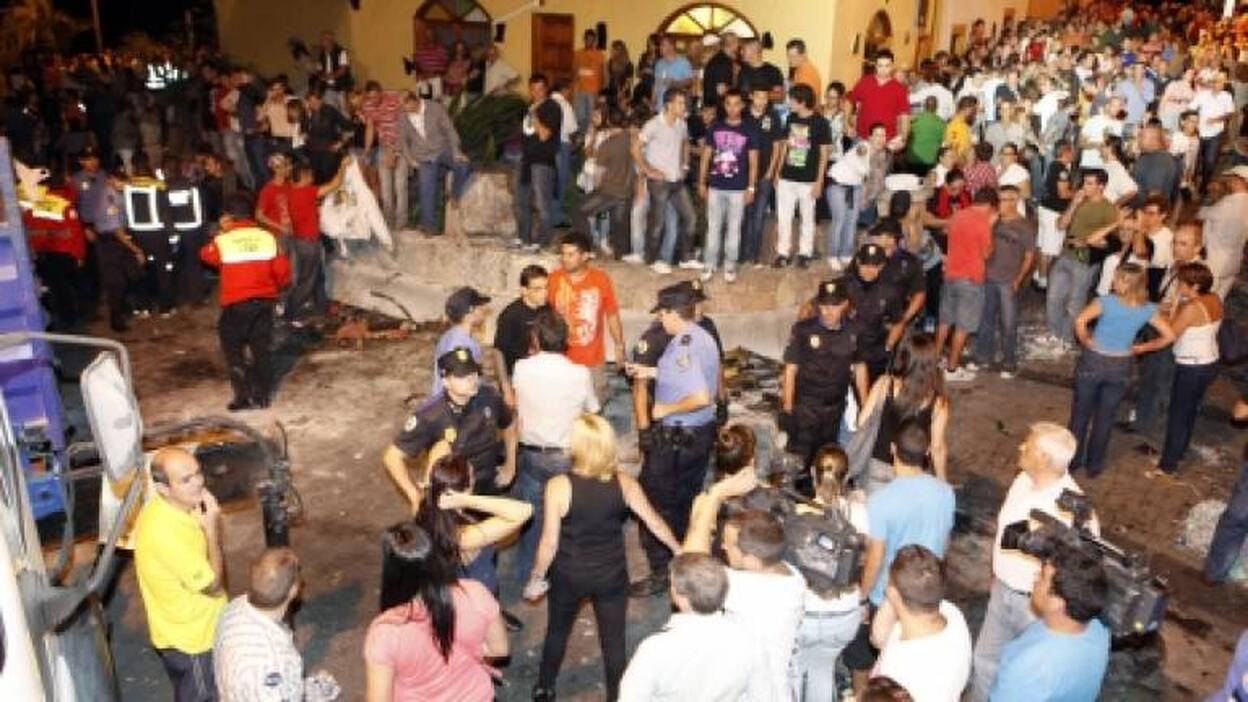 El alcalde: "El Perro Maldito seguirá"