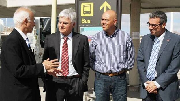 El PSOE visita el aeropuerto de Lanzarote